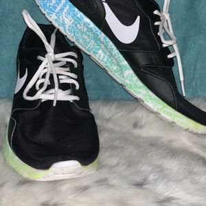 Gently worn women’s running Nike